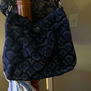 Coach Madison Box Op Art Large Shoulder Bag Navy scheme
